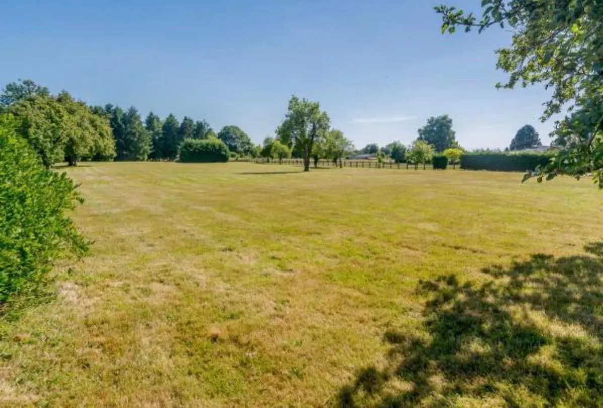 Honeyacres Villa Down Hatherley 0*,  United Kingdom